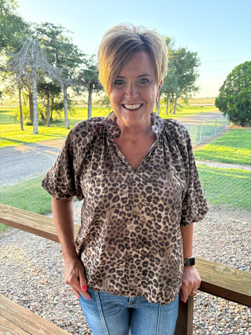 Bubble Sleeve V-neck Animal Print Top